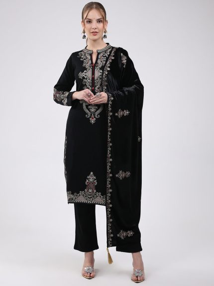 Women Black Printed Round Neck Full Sleeve Kurti Set for Winter